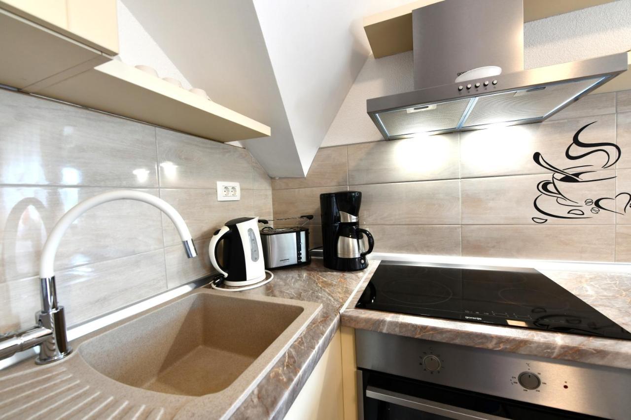 House Jelena Apartment Seliste Dreznicko Exterior photo