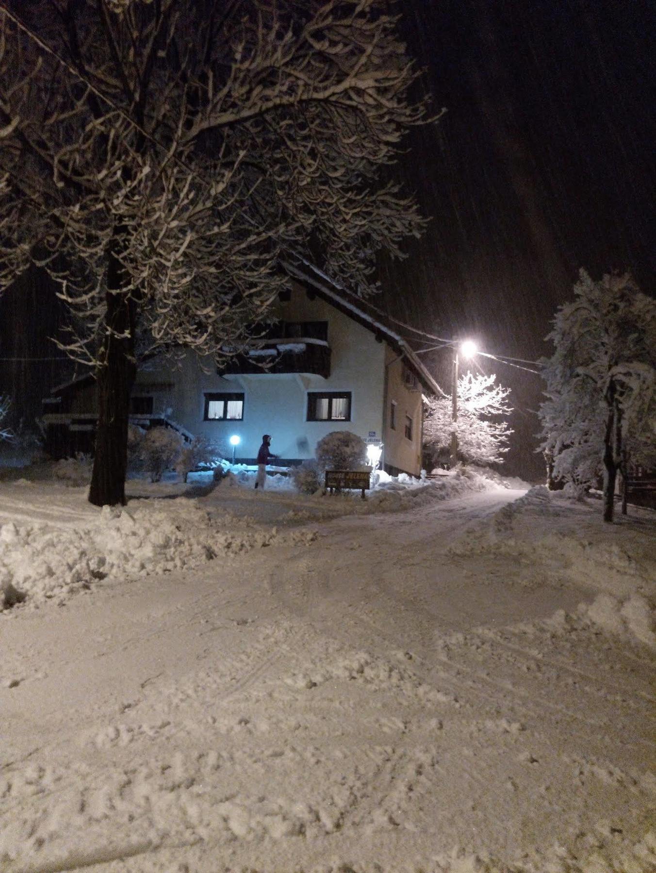 House Jelena Apartment Seliste Dreznicko Exterior photo